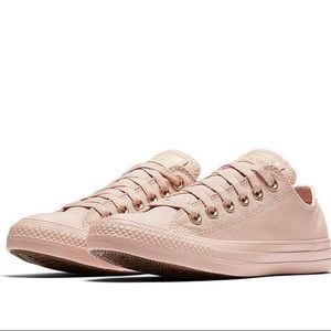 Chuck Taylor All Star Low Top Converse Sneakers